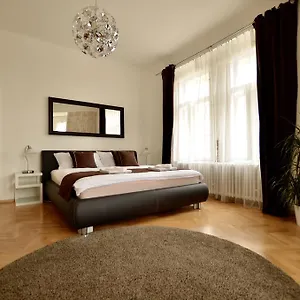 Beautiful In Apartment