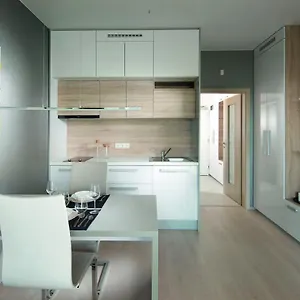 Blanc De Luxe Apartment